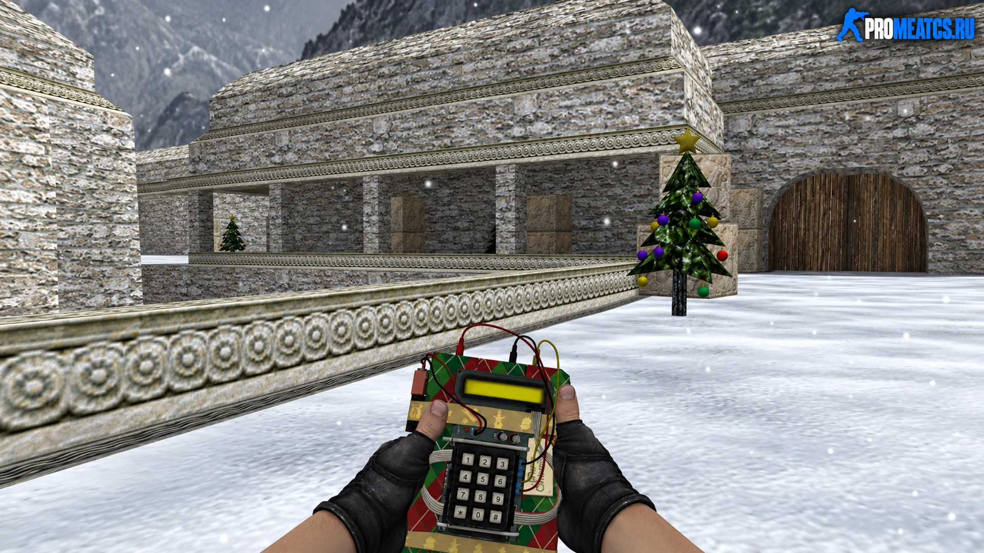 Новогодняя модель бомбы из CS:GO для CS 1.6 — скриншот 1